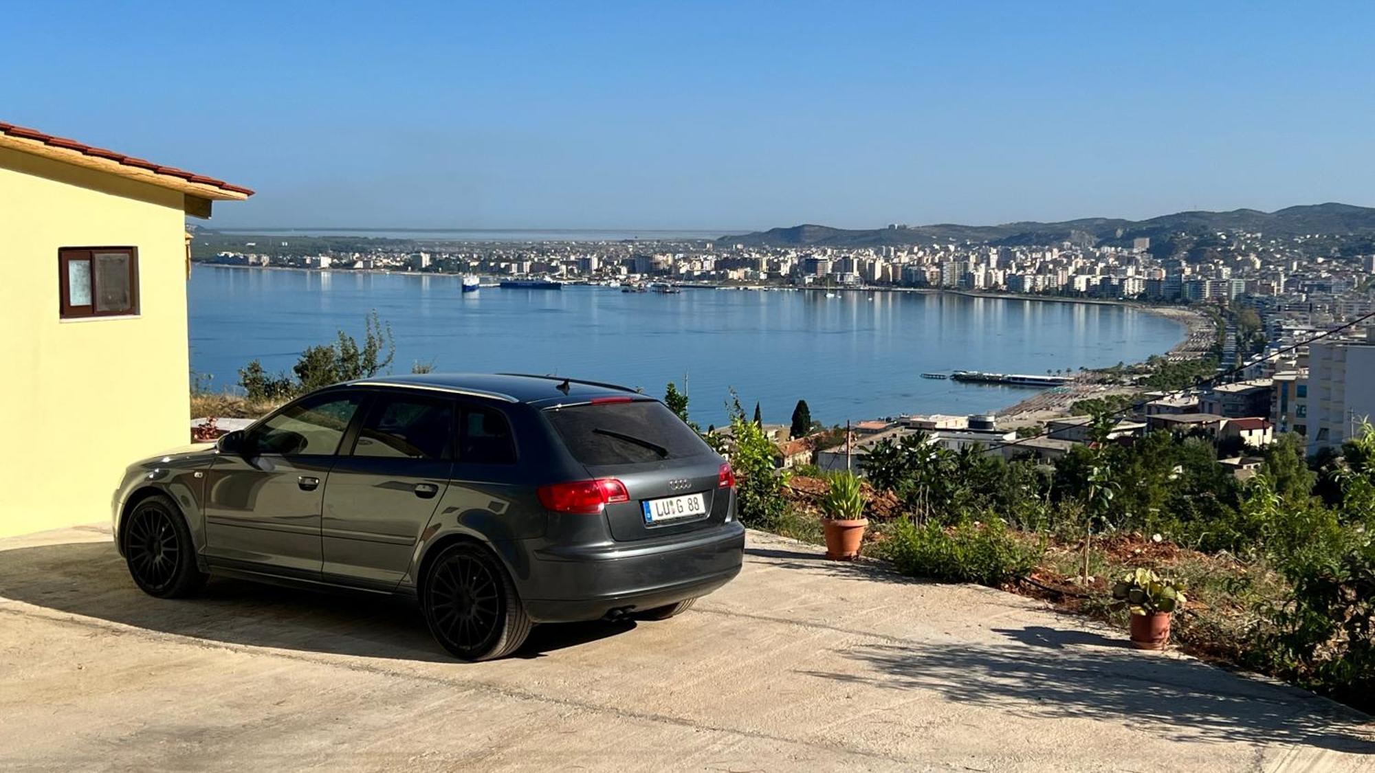 Markev Apartments Vlorë Esterno foto